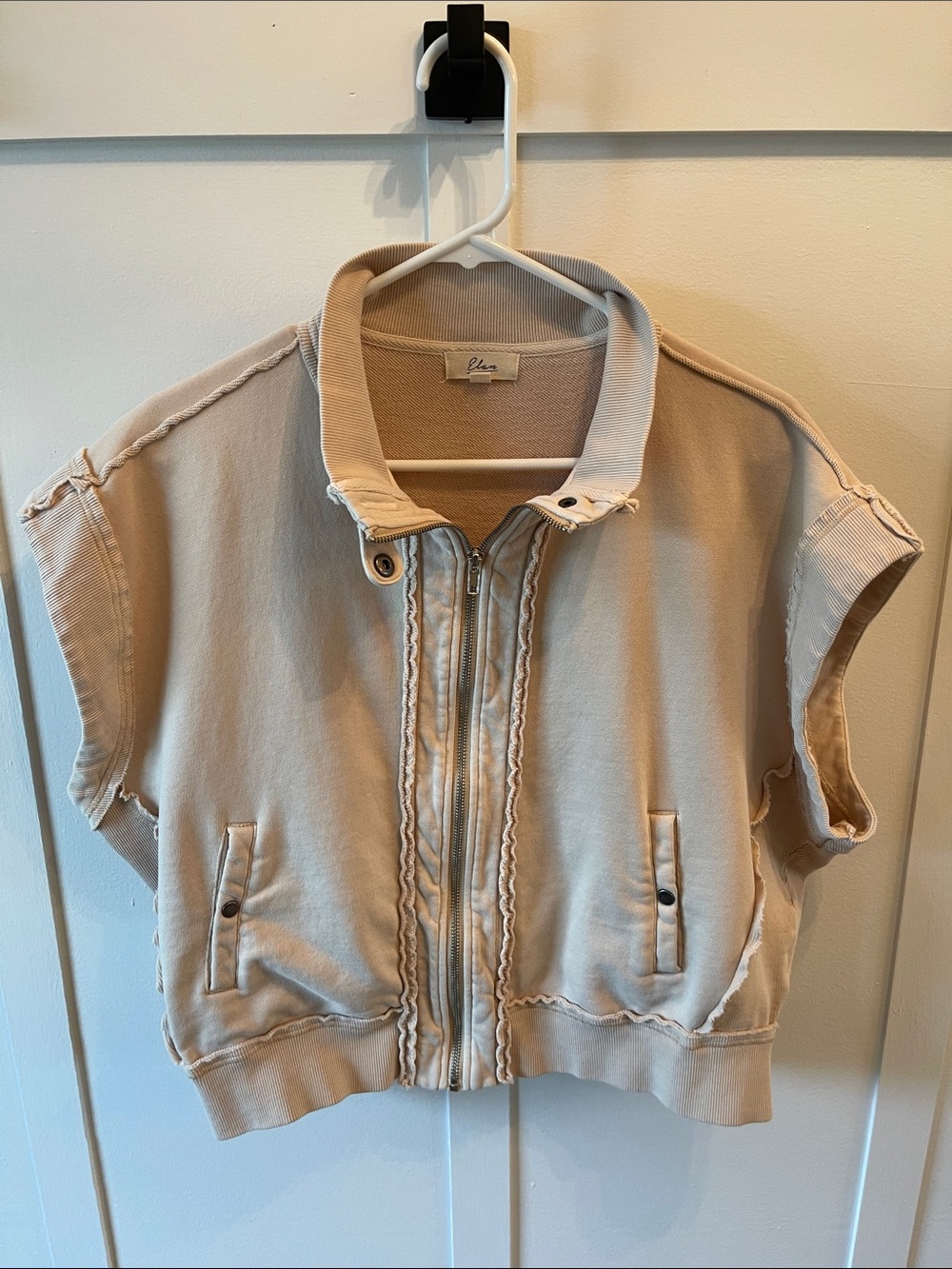 Elan Sleeveless Zip-Front sweatshirt Jacket